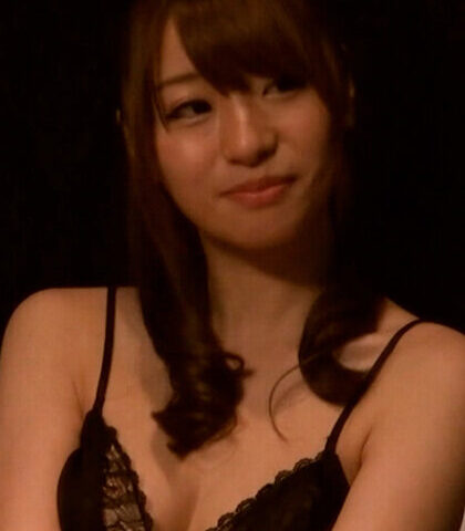 This is the reality of Japan's most obscene members-only cabaret club!  Can you seduce her and have sex with her?  ?