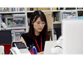SOD女子社員10名 業務時間内声ガマンオナニー報告3 SOD社内隠しカメラが捕えた業務中オナニー 2画面見比べておシコり下さい