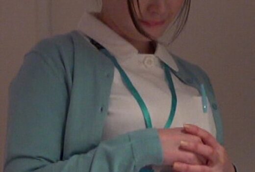 結婚3年目の看護師にギン勃ちチ●ポを見せてフェラ抜き！深夜、性欲に火がついた看護師は声を●して快楽堕ち…！