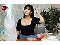 イケメンが人妻を部屋に連れ込んでSEXに持ち込む様子を盗み撮りしたDVD。016～強引にそのまま中出ししちゃいました～Part.1