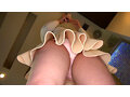 寝ても覚めても四六時中パンチラ晒す 痴女気質のお姉さんたちがパンモロオナニー見せつけ ちんしこサポート