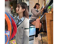 街中ミニスカ観察 パンティワカメちゃん状態の学生2名 TちゃんとAちゃん